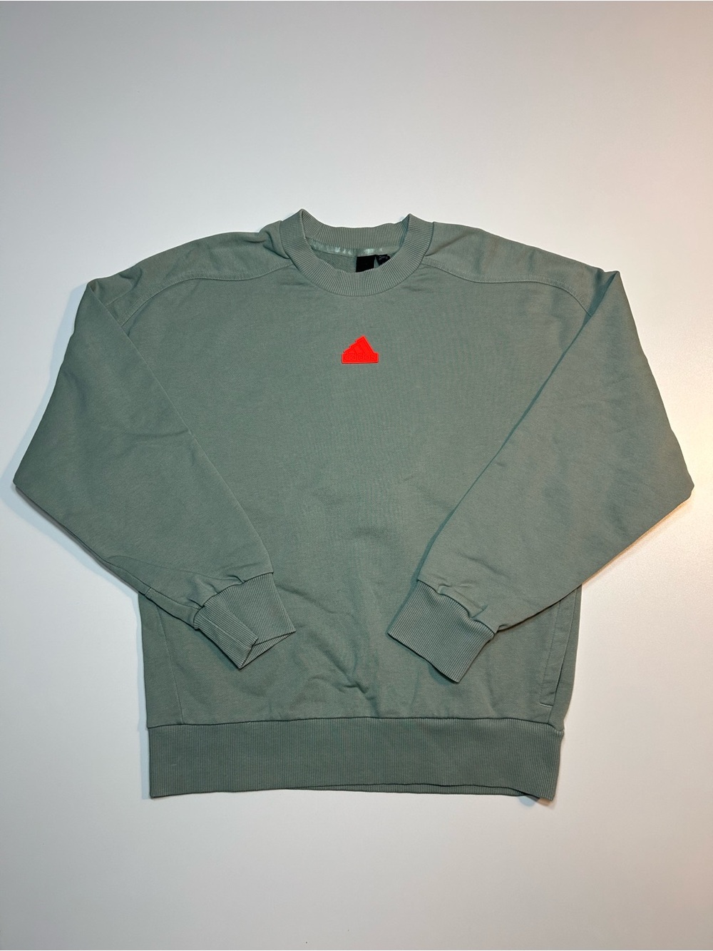 Adidas Sportswear City Escape Loose Crew Sweatshirt Silver Green Orange Logo - Picture 1 of 10